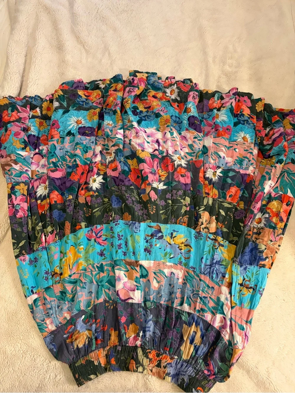 RARE: Gorgeous Pier One import skirt size large/fabric
